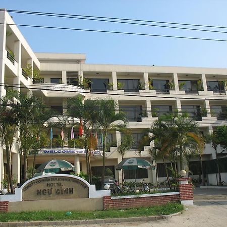 Ngu Binh Hue Hotel Exterior photo