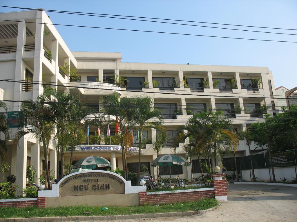 Ngu Binh Hue Hotel Exterior photo