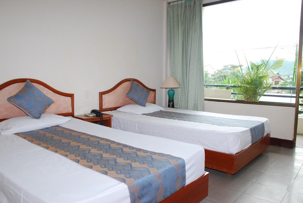 Ngu Binh Hue Hotel Exterior photo