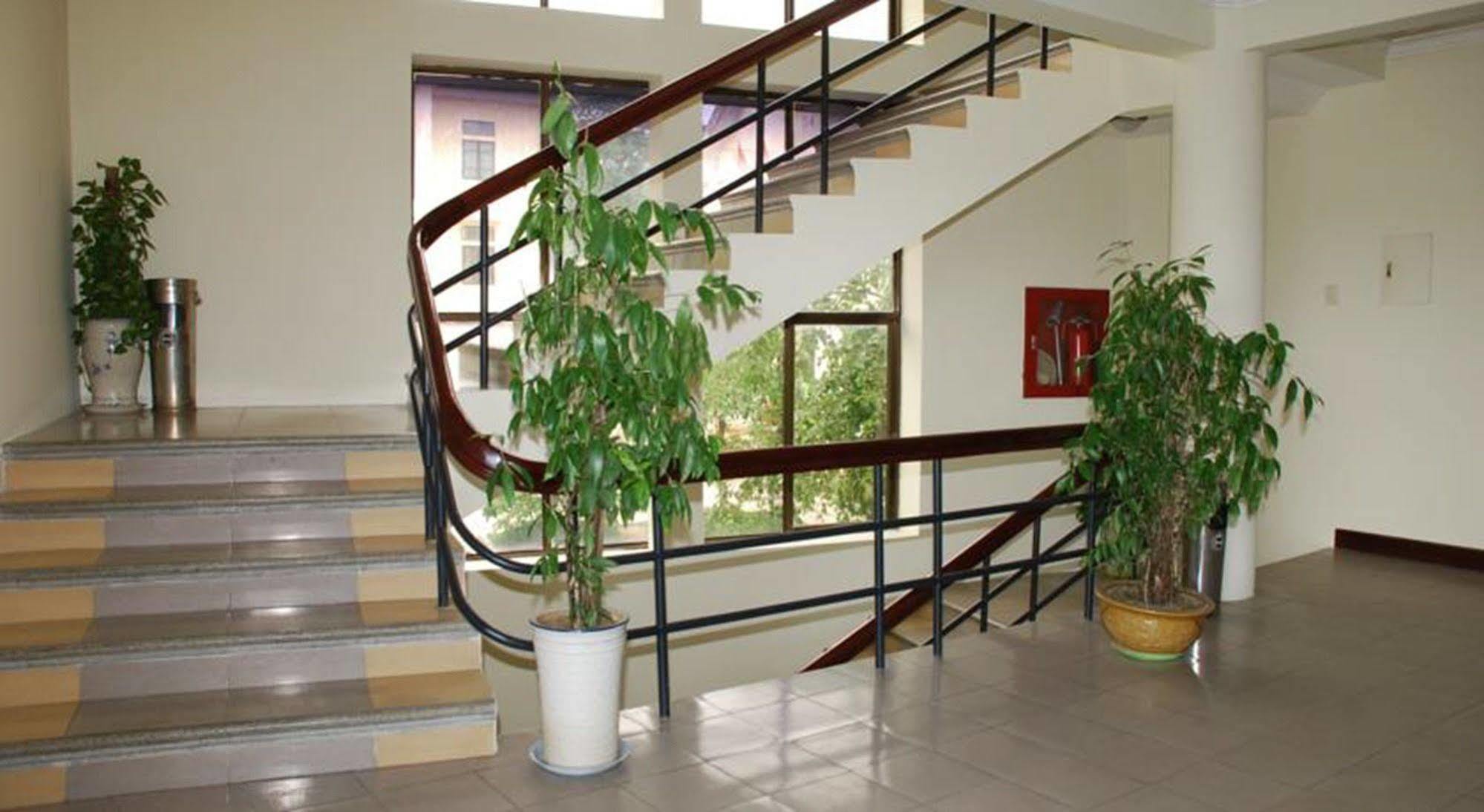 Ngu Binh Hue Hotel Exterior photo